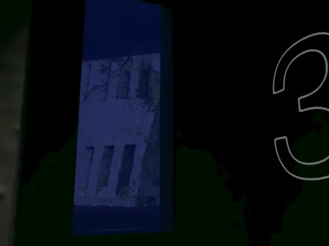 club circlesoundのワールド画像です。3階という数字が見えます。窓から外が見えます。奥の方に、海の上に立つ古い建物が見えます